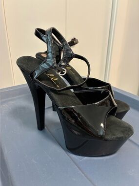 Ellie Black Patent Platform very High Heel strappy Sandals. Size 10. Stilettos